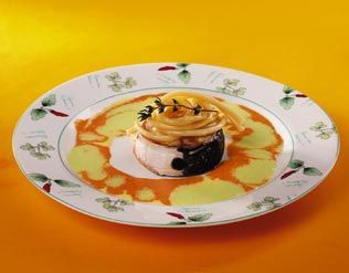 FILÉ DE SURUBIM AO CREME DE PIMENTÃO