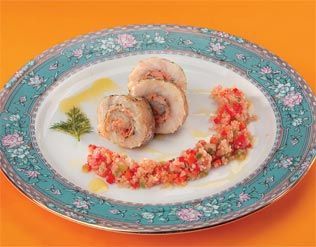 SALADA DE FAROFA COM FILÉ DE PESCADA