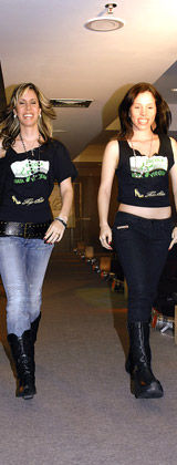DESFILE BENEFICENTE