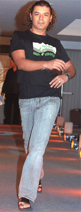 DESFILE BENEFICENTE