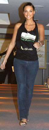 DESFILE BENEFICENTE