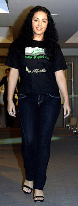 DESFILE BENEFICENTE