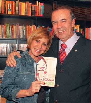LIVRO SORRIA COM SAÚDE