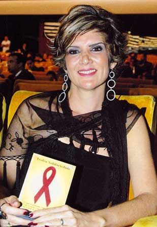 COMBATE À AIDS