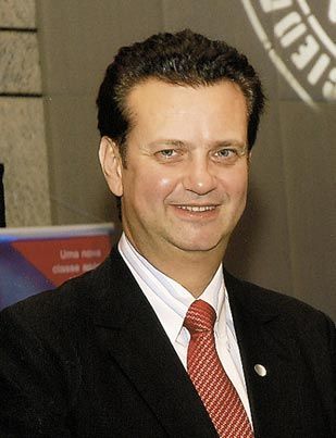 NOVO PRESIDENTE