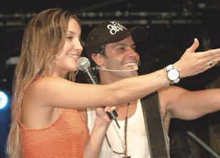 SHOW EM SALVADOR