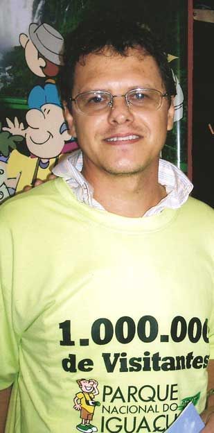 MARCO NAS CATARATAS