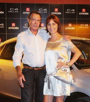CONVIDADOS DE CARAS APLAUDEM