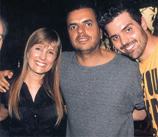 ESTRÉIA TEATRAL NO RESTAURANTE