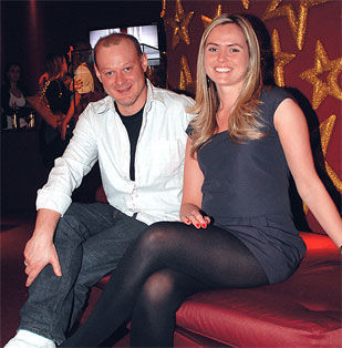 VIPS NO LOUNGE CARAS/RSVP