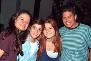 FELIZ ANIVERSÁRIO