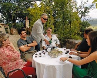 DOLCE VITA NO CASTELO DE CARAS