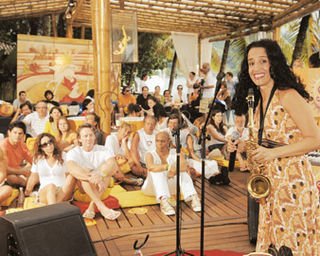FERNANDA PORTO NO TOM DO VERÃO
