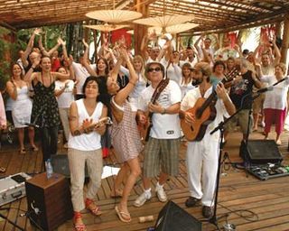 ILHA DE CARAS DITA RITMO DO VERÃO