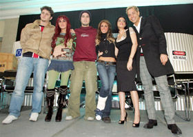 Christopher traz o RBD em março ao Brasil…