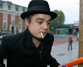 Pete Doherty acha sua música tão ruim...