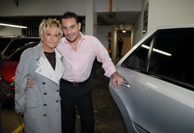 Ana Maria Braga ganha uma casa da Globo...
