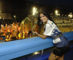SAPUCAÍ: Natália Guimarães não assumirá...