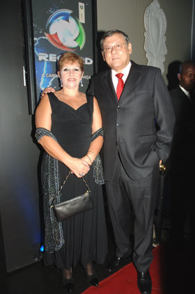 Milton Neves troca Record pela Band...
