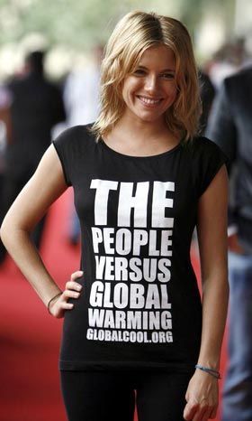 Sienna Miller agride fotógrafo em pleno…