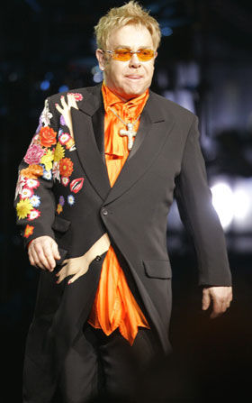 Elton John vira sabor de sorvete americano...