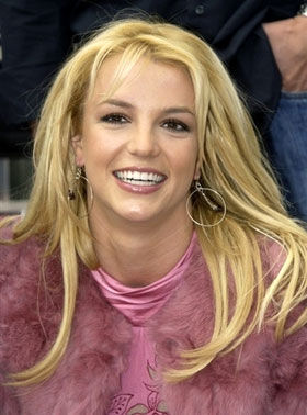 Britney Spears reaparece na noite por...
