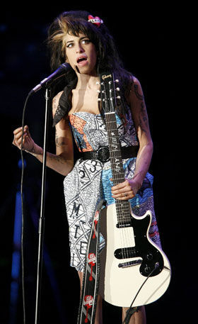 Amy Winehouse canta sobre comida...