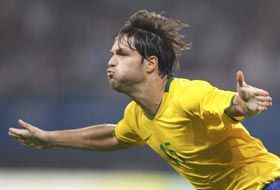 CHINA: Diego comanda vitória da seleção...