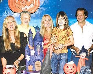 HELÔ PINHEIRO FESTEJA O ANIVERSÁRIO DE SUAS NETAS