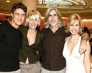 COM SEUS PARES, ATORES FESTEJAM NOVA NOVELA