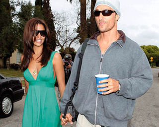 CAMILA ALVES E MATTHEW MCCONAUGHEY ASSUMIDOS
