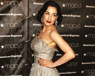 BELEZA DE DITA VON TEESE