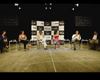 A ABERTURA COM FERNANDA TORRES