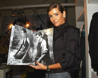 DEBORAH SECCO: POSES DA MODA