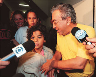 MAURICIO DE SOUSA FELIZ AO LADO DO FILHO