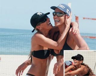 ADRIANE GALISTEU E VIRNA