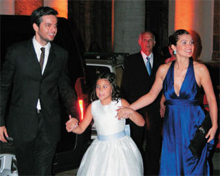 GIULIA ROUBA A CENA