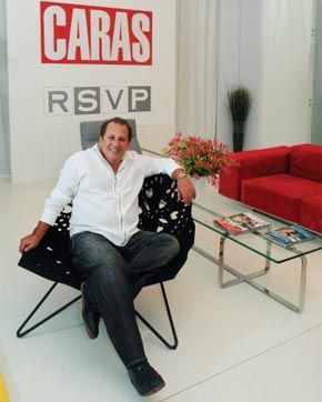 OSCAR MIKAIL ASSINA LOUNGE CARAS