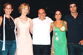A ESTRÉIA DE CACÁ CARVALHO