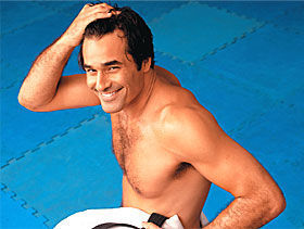 LUCIANO SZAFIR: SENSUAL E ATLÉTICO