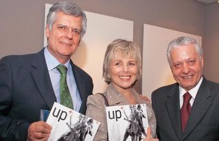 PUBLICAÇÃO HOMENAGEIA SÃO PAULO