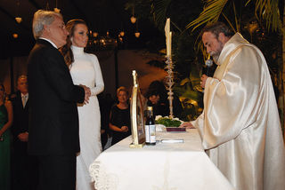 A bênção do padre Antonio Maria