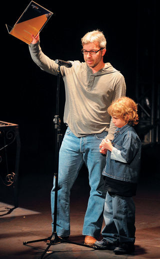 HOMENAGEM AO TEATRO