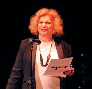 HOMENAGEM AO TEATRO