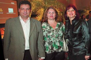 VOZ CANADENSE EM TURNÊ NACIONAL