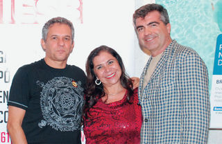 NO ESCURINHO DO CINEMA