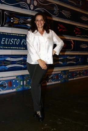 Rosi Campos gosta de roupas diferentes