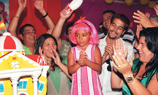 FELIZ ANIVERSÁRIO