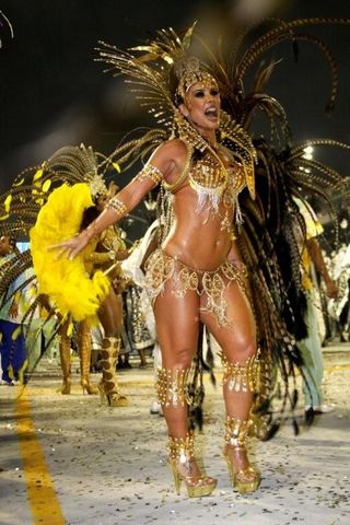 Scheila Carvalho quer engravidar em 2009