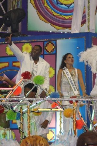 CARNAVAL: Maria Rita desfila em SP